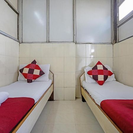 Terminus Hotel Bandra Mumbai Exteriör bild