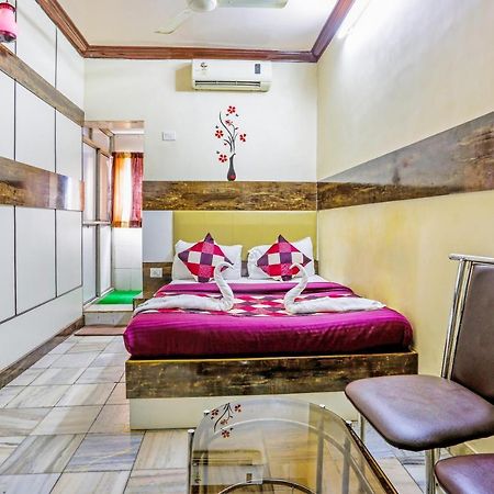Terminus Hotel Bandra Mumbai Exteriör bild
