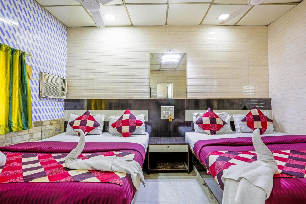 Terminus Hotel Bandra Mumbai Exteriör bild