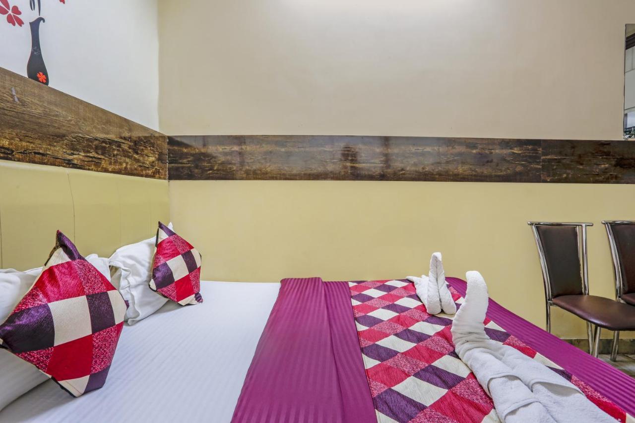 Terminus Hotel Bandra Mumbai Exteriör bild